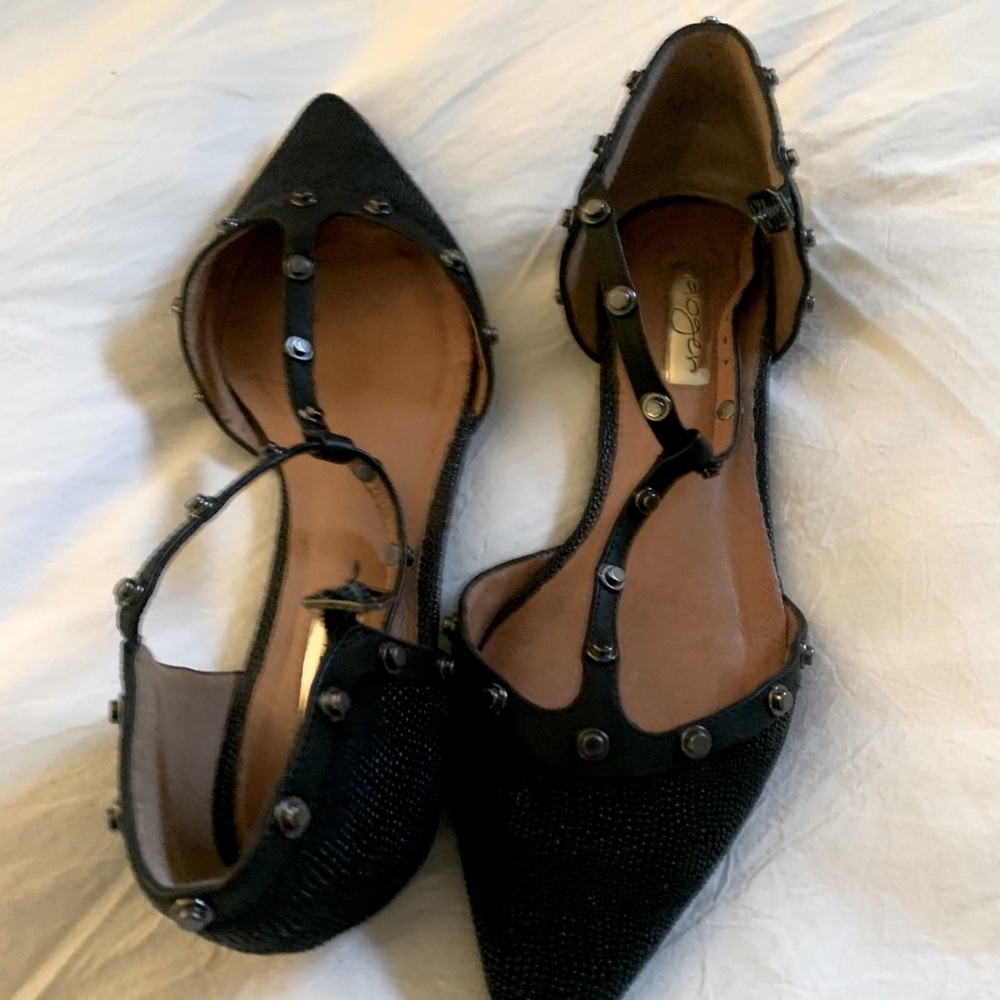 Halogen Studded Flats